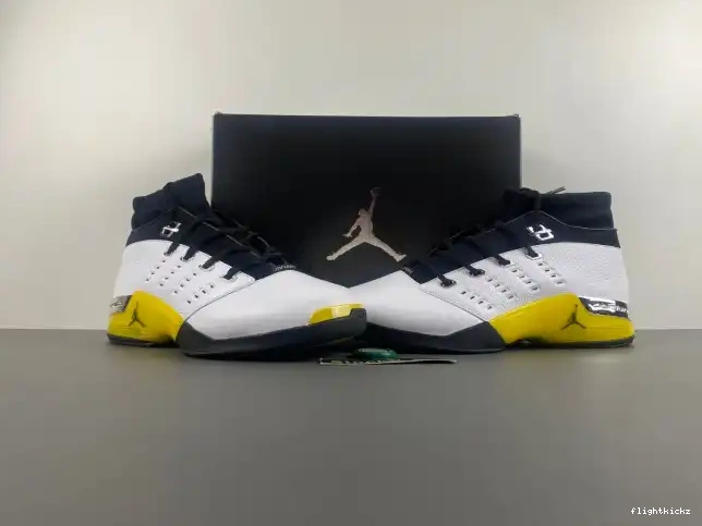 Low 17 Air Jordan FJ0395-100 Lightning 0620